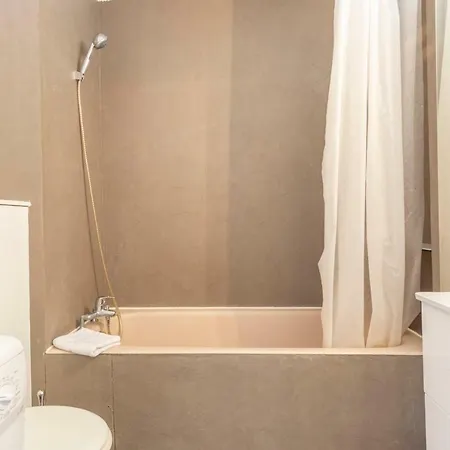 Studio In The Heart Of At 700m From The Sea Nice