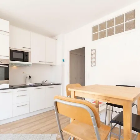 Appartement Studio In The Heart Of At 700m From The Sea