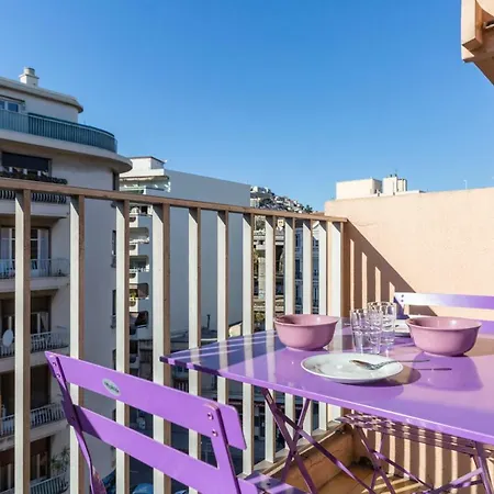 Appartement Studio In The Heart Of At 700m From The Sea Nice